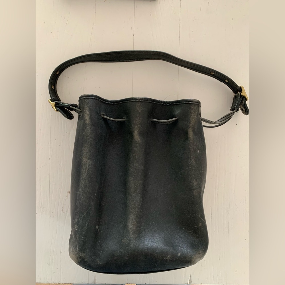 Vintage 90s distressed Coach Black Leather Legacy Drawstring Bag - Picture 4 of 8